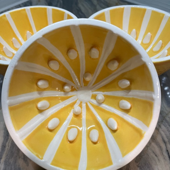 Set of 4 HAMMOND GROVES Citrus Textured Fruit GRAPEFRUIT BOWL Teeth Yellow - Picture 3 of 8